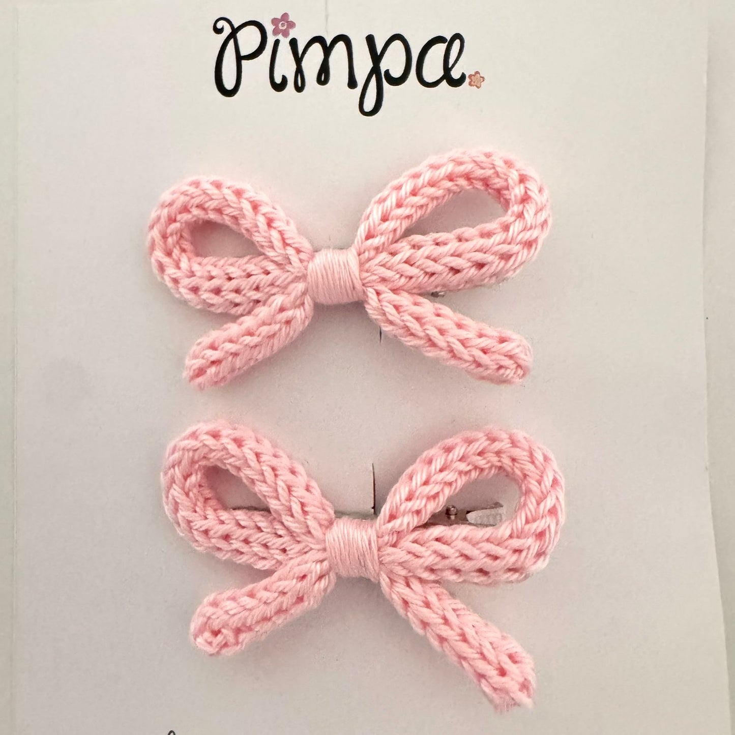Micaela - par de moñitos tejidos en pinza