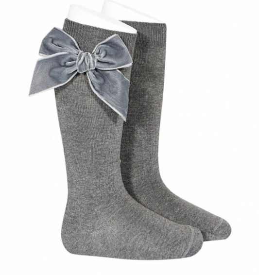 Calceta punto liso lazo terciopelo gris claro