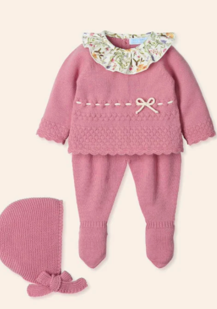 Traje 3P Canesú Menguado Cuello Estampado Aurora