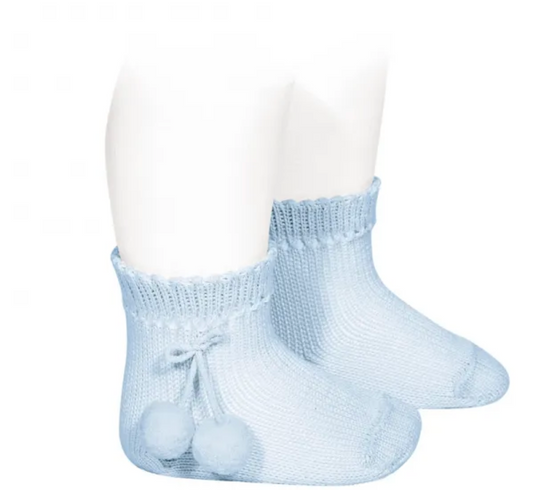 Calcetines cortos perlé con borlas NUBE