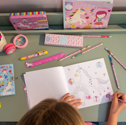 Scribble Sniffs My Colouring Book – Hada Arcoíris